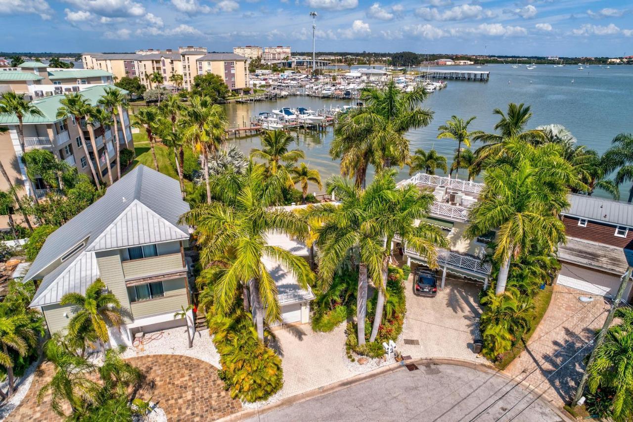 Coconut Paradise St. Pete Beach Exterior photo